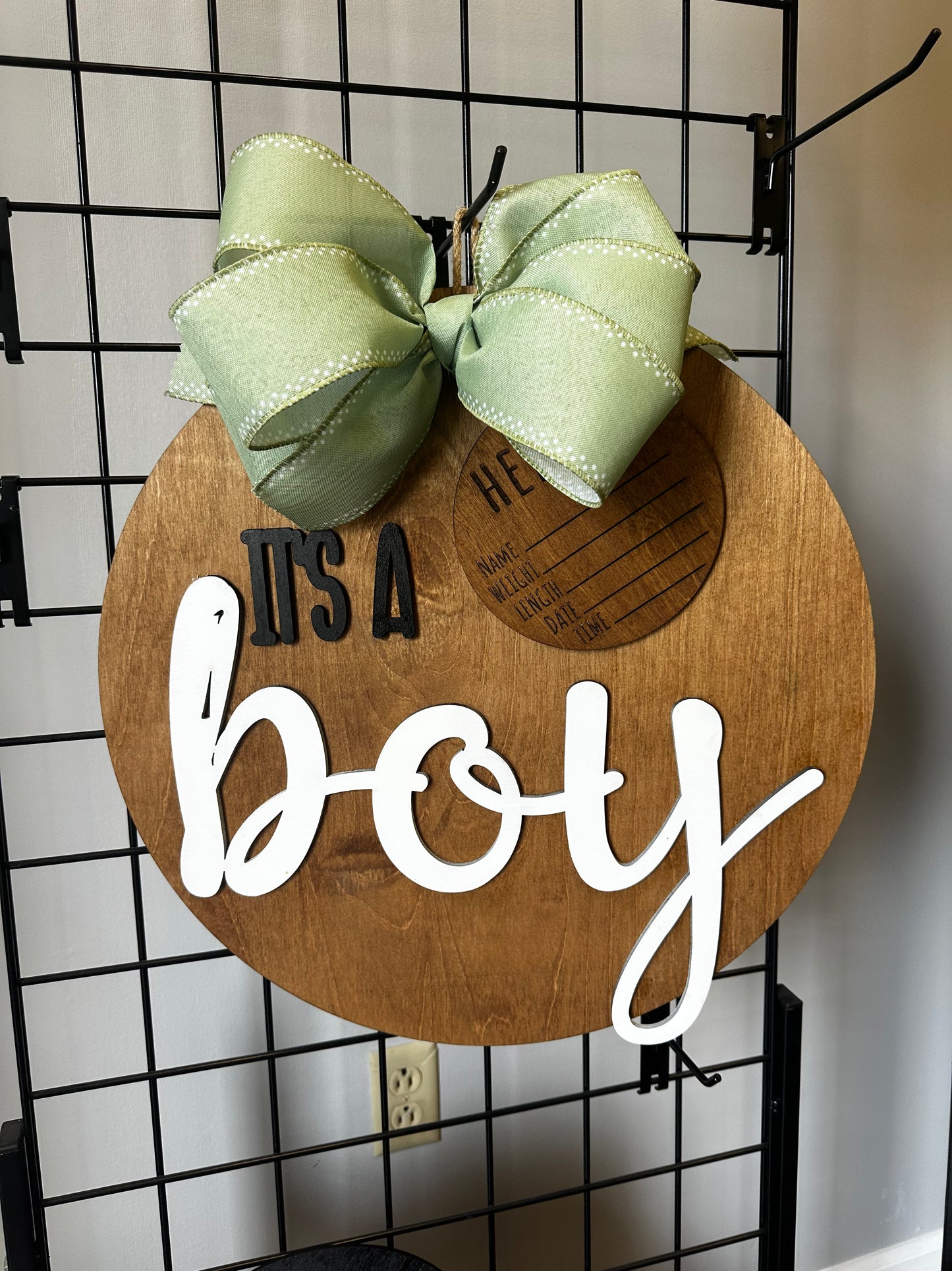 "It's a Boy" Baby Boy Sign w/ Bassinet circle