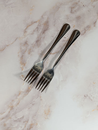 Mr and Mrs Engraved Wedding Forks – Set of 2